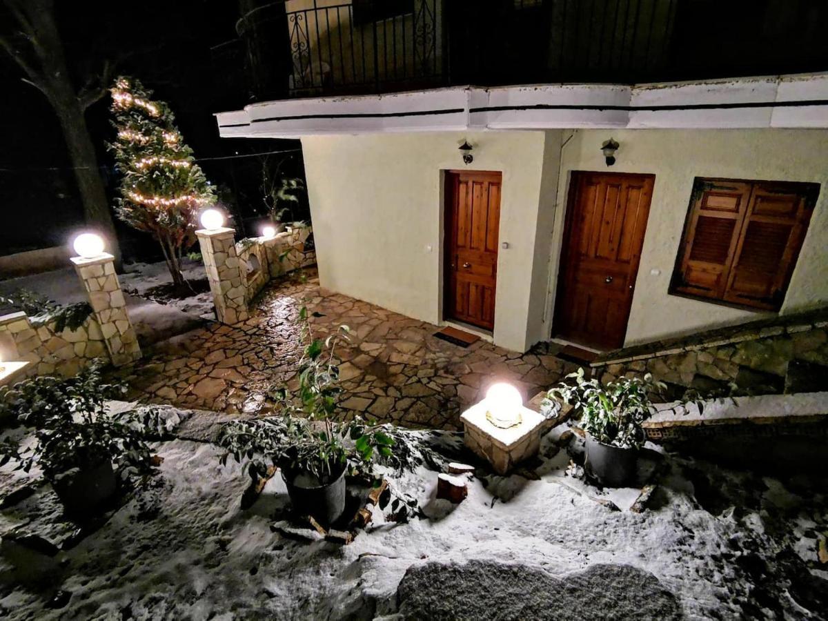 Keramidaki Mini Suites 4 Kalavryta Exterior foto
